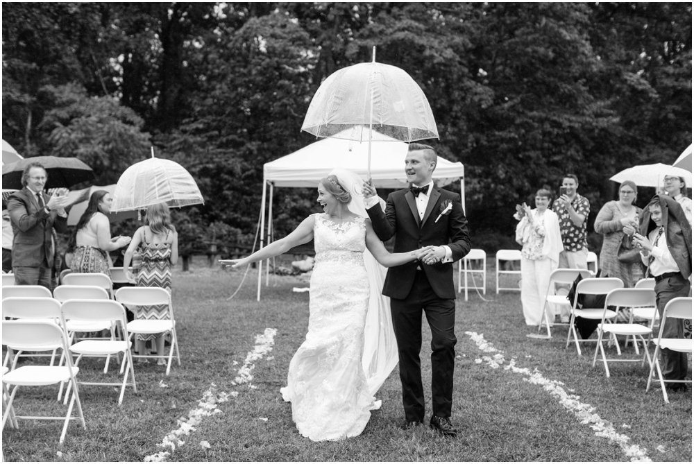 rainy wedding day photos 